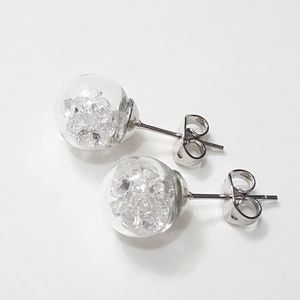 2 pairs of beautiful earrings 😍 Free cute boxes and ribbons.